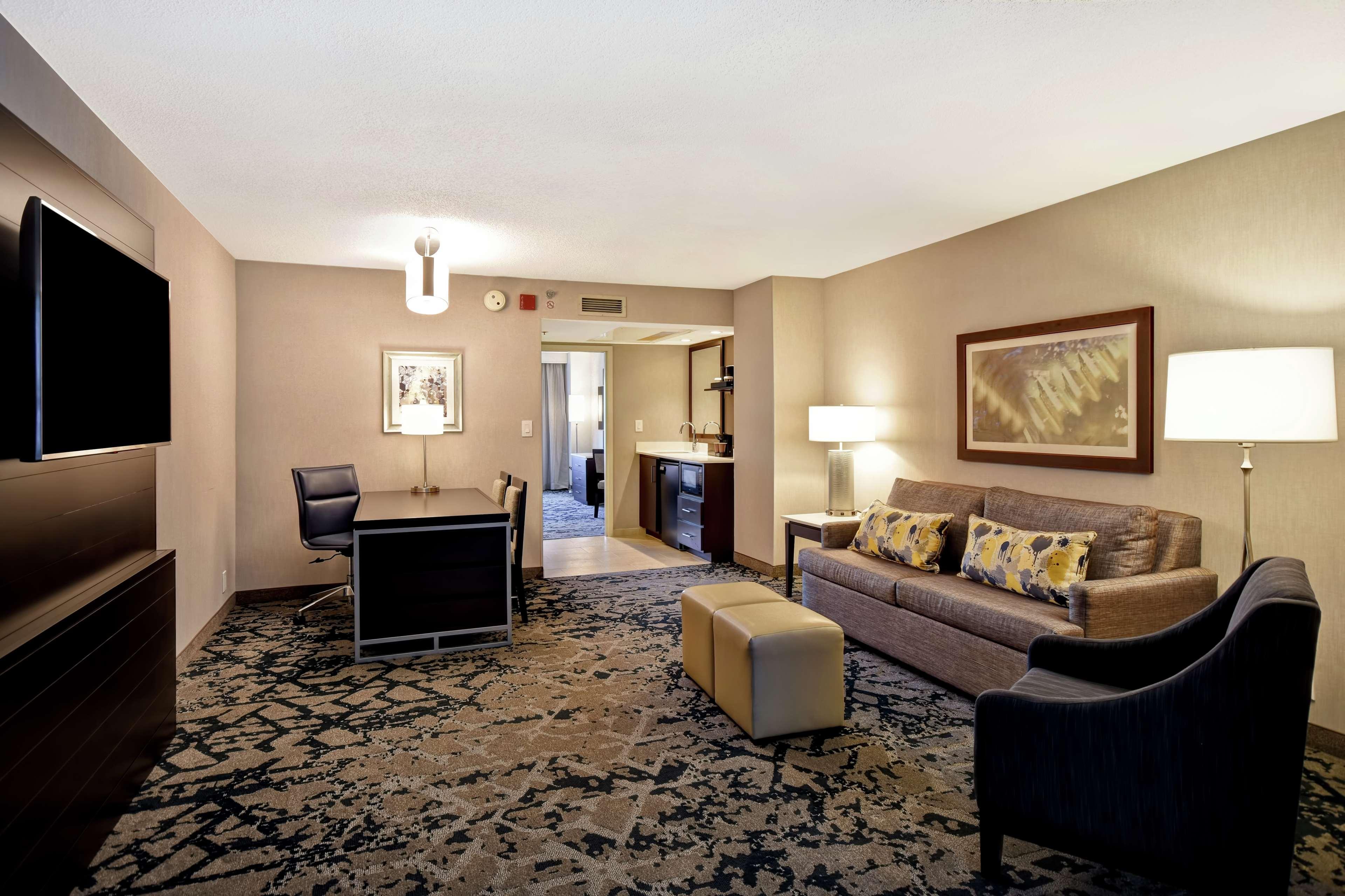 Embassy Suites By Hilton Raleigh Durham Research Triangle Cary Eksteriør billede