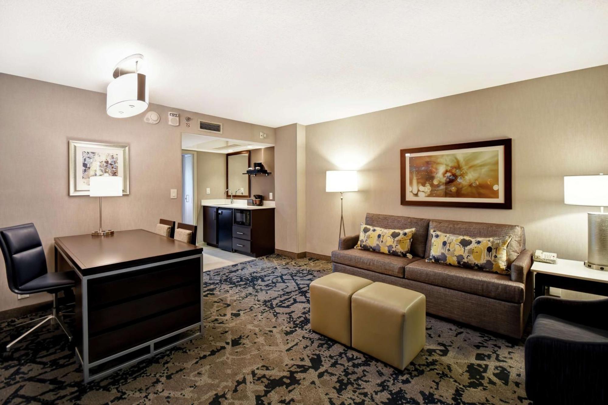 Embassy Suites By Hilton Raleigh Durham Research Triangle Cary Eksteriør billede