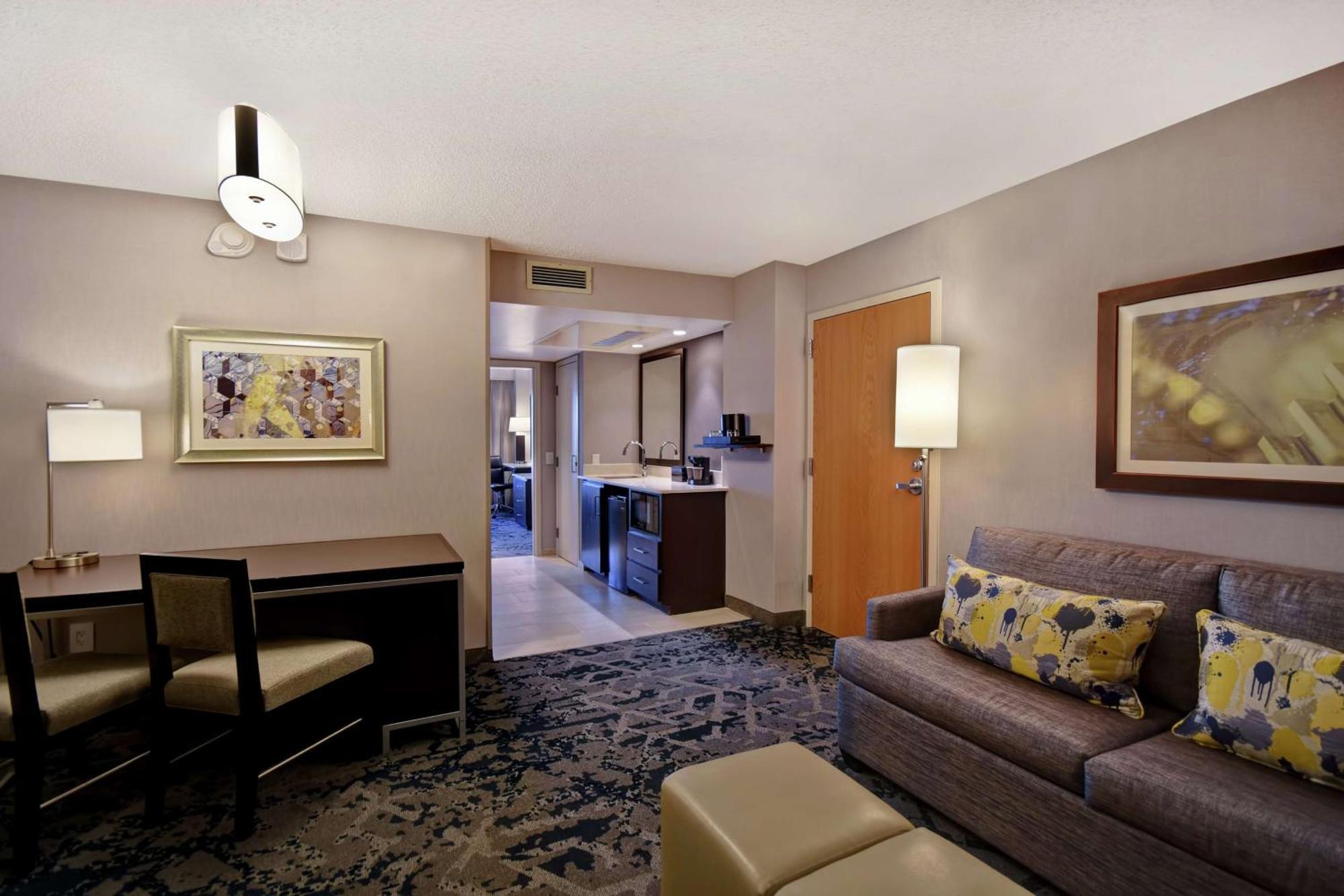 Embassy Suites By Hilton Raleigh Durham Research Triangle Cary Eksteriør billede